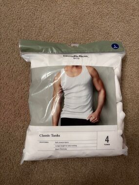 4 Pack White Goodfellow Tank Tops